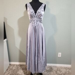 Vintage Olga 92280 Pastel Blue Periwinkle Lace Nightgown